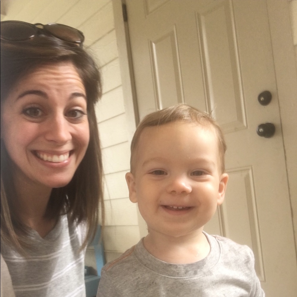 Meet your Posher, Caitlin